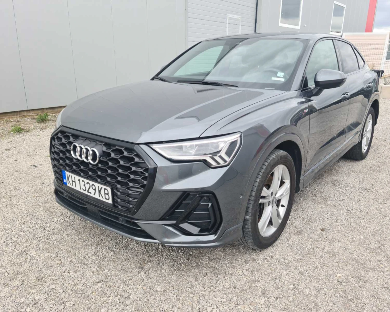 Audi Q3 Sportback 40TDI* S-line* Quattro* Kamera - изображение 9 | Auto.bg Audi Q3 Sportback 40TDI* S-line* Quattro* Kamera - изображение 9