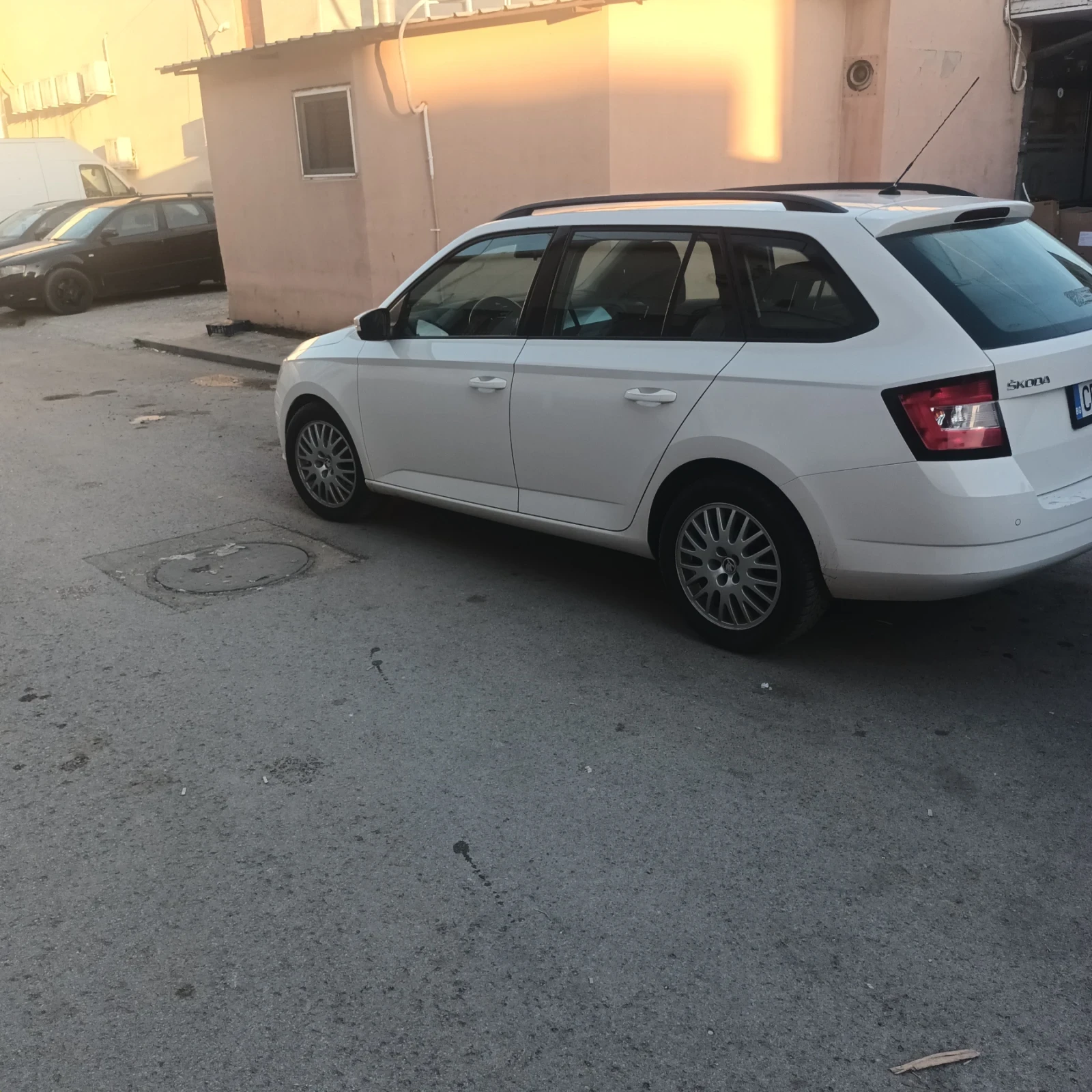 Skoda Fabia undefined | Auto.bg — изображение 1 Skoda Fabia undefined | Auto.bg — изображение 1