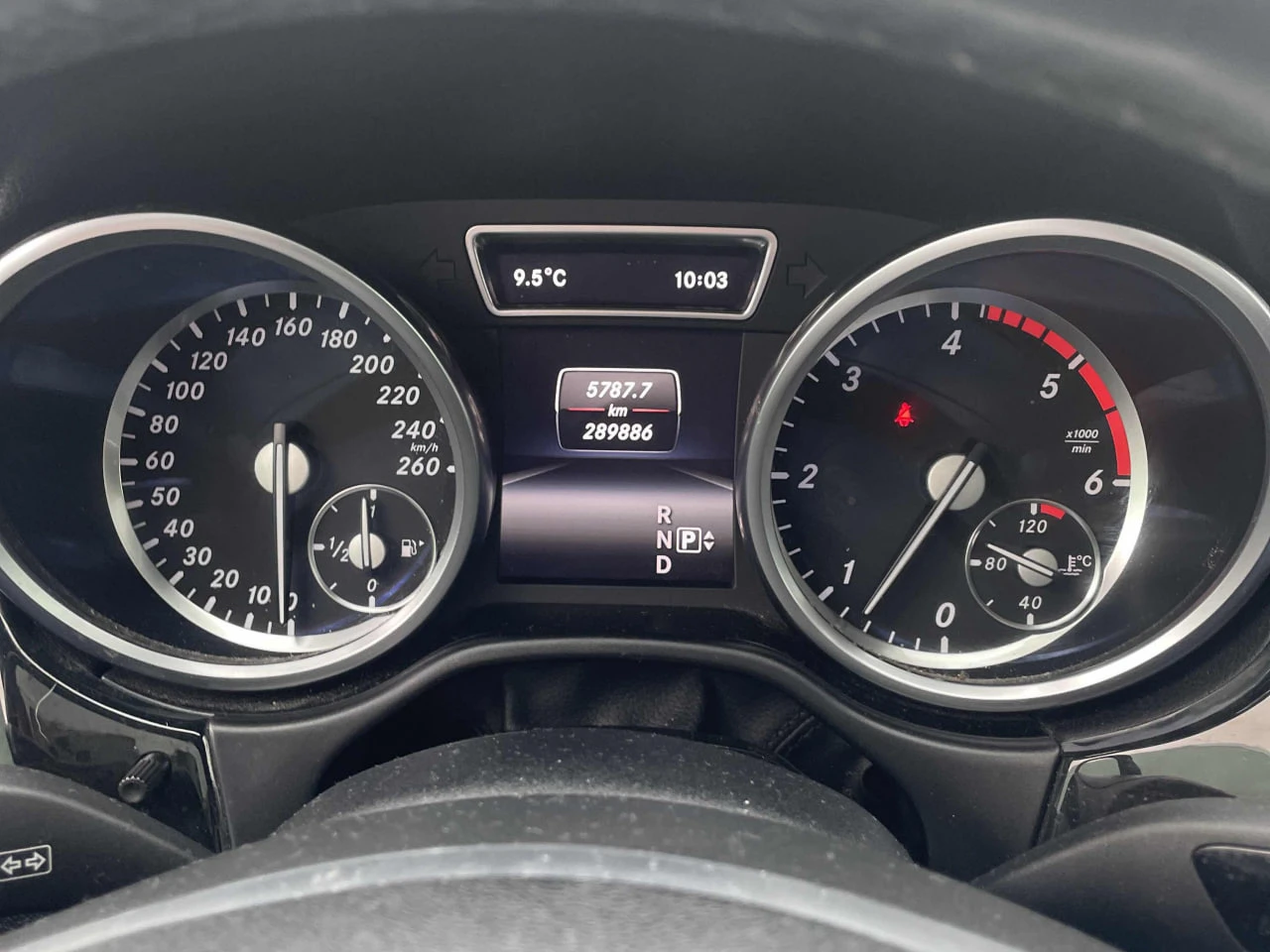 Mercedes-Benz ML 350 * АВТО КРЕДИТ* ЦЕНА ДО БГ * СЕРВИЗНА ИСТОРИЯ *  - изображение 7 | Auto.bg Mercedes-Benz ML 350 * АВТО КРЕДИТ* ЦЕНА ДО БГ * СЕРВИЗНА ИСТОРИЯ *  - изображение 7