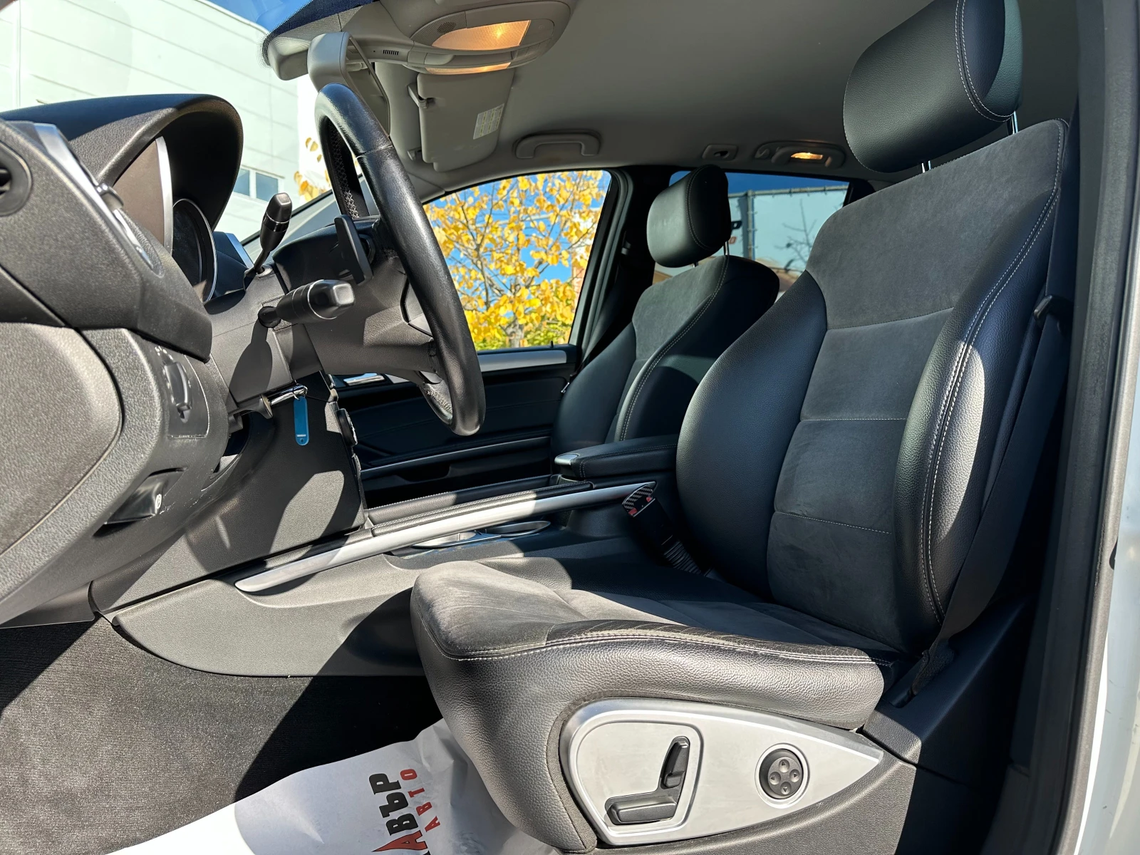 Mercedes-Benz ML 320 ГАРАНЦИЯ 6 месеца/3.0d 224 к.с. 4matic - изображение 8 | Auto.bg Mercedes-Benz ML 320 ГАРАНЦИЯ 6 месеца/3.0d 224 к.с. 4matic - изображение 8