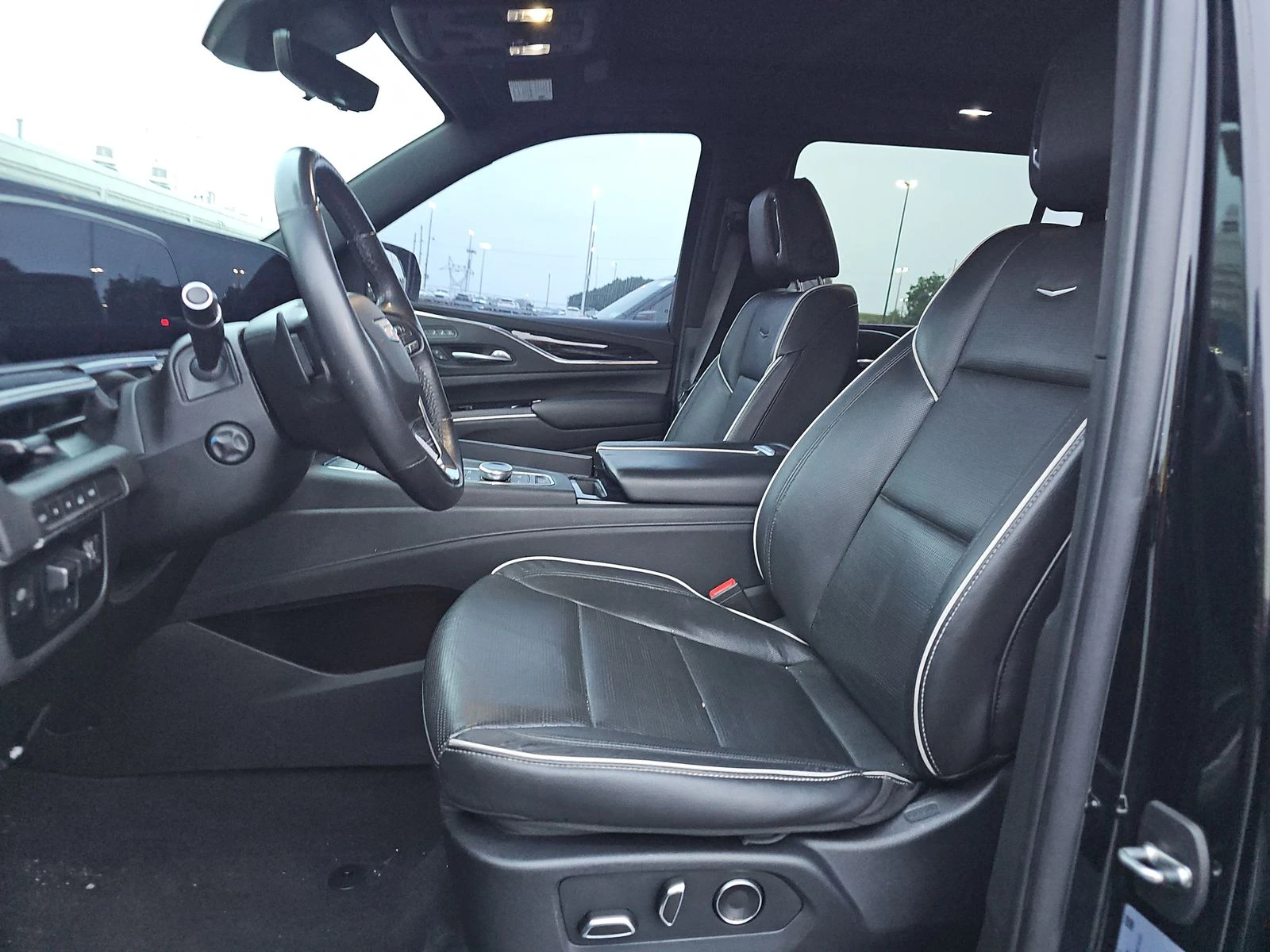 Cadillac Escalade  ESV Sport 1SC - изображение 7 | Auto.bg Cadillac Escalade  ESV Sport 1SC - изображение 7