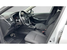 Renault Clio 1.0 TCe 100 A/T, Месечна вноска от 199 | Auto.bg — изображение 11 Renault Clio 1.0 TCe 100 A/T, Месечна вноска от 199 | Auto.bg — изображение 11