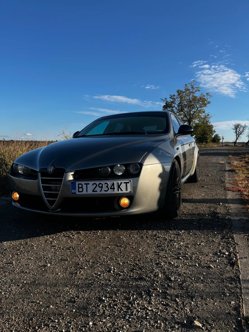 Alfa Romeo 159 sportwagon 2.4 JTDm 210к.с - 10000 лв. / 5112.92 € - 93875500 1 | Car24.bg Alfa Romeo 159 sportwagon 2.4 JTDm 210к.с - 10000 лв. / 5112.92 € - 93875500 1
