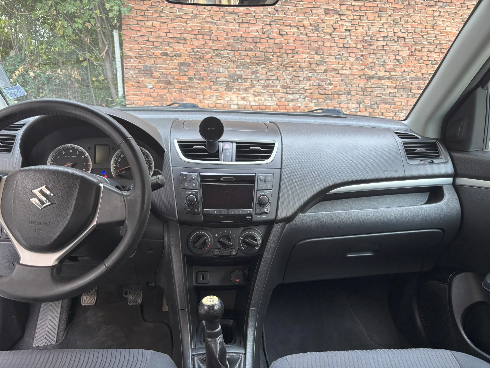 Suzuki Swift 4x4, 94 кс - изображение 8 | Auto.bg Suzuki Swift 4x4, 94 кс - изображение 8