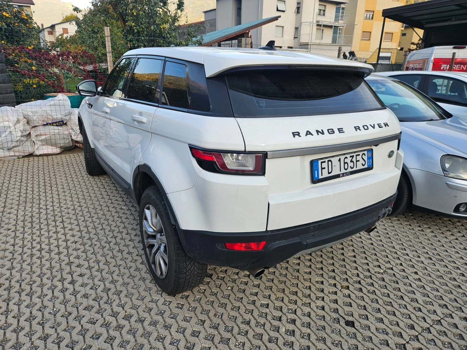 Land Rover Range Rover Evoque 2.0D/FACELIFT - изображение 4 | Auto.bg Land Rover Range Rover Evoque 2.0D/FACELIFT - изображение 4