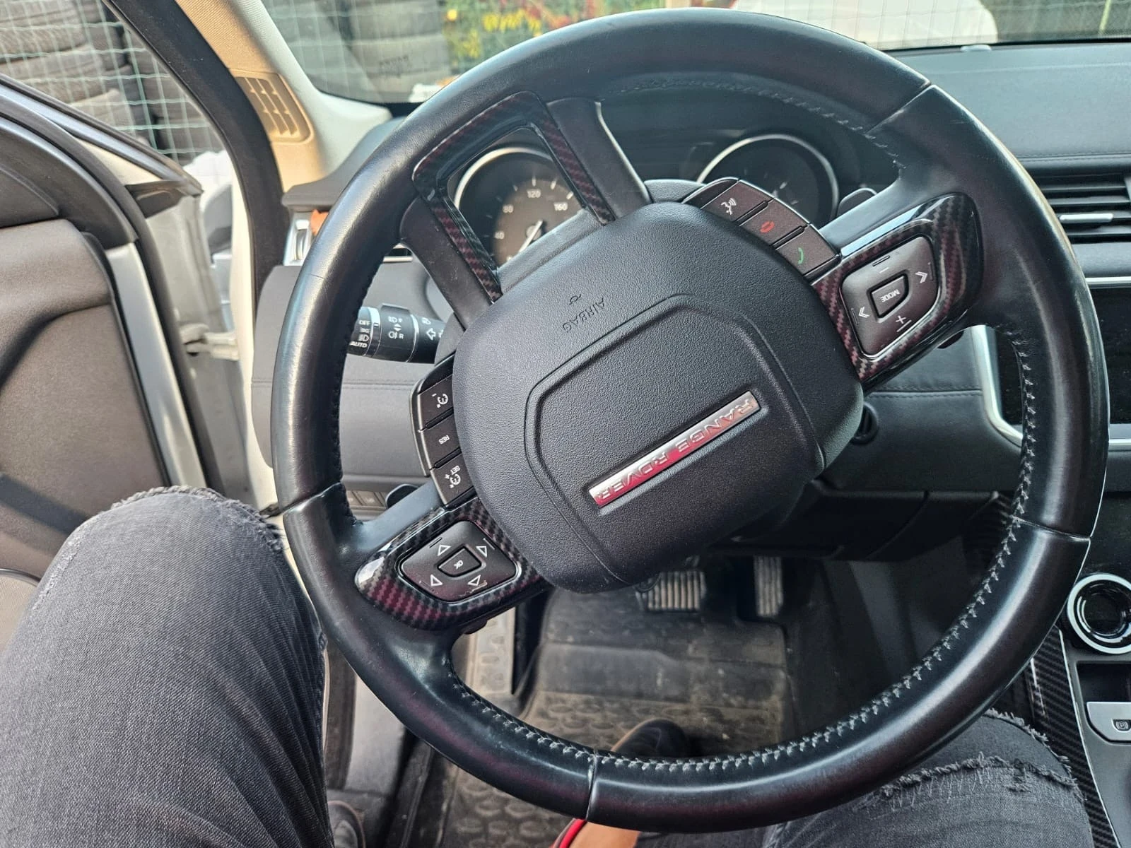 Land Rover Range Rover Evoque 2.0D/FACELIFT - изображение 10 | Auto.bg Land Rover Range Rover Evoque 2.0D/FACELIFT - изображение 10