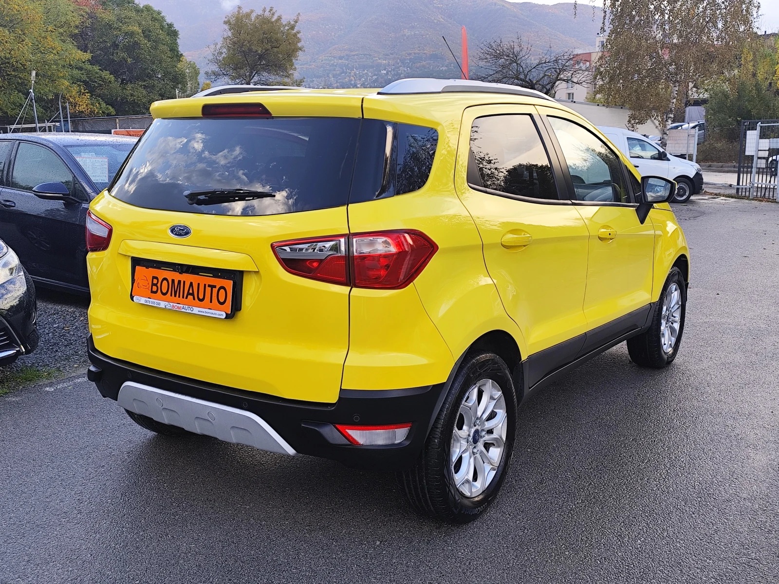 Ford EcoSport 1.5i* PLUS* LED* КАМЕРА* !48.000km* EURO-6B*  - изображение 4 | Auto.bg Ford EcoSport 1.5i* PLUS* LED* КАМЕРА* !48.000km* EURO-6B*  - изображение 4