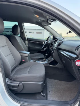 Kia Sorento 2.2CRDI 197ps 4x4 ТОП Състояние | Auto.bg — изображение 16 Kia Sorento 2.2CRDI 197ps 4x4 ТОП Състояние | Auto.bg — изображение 16
