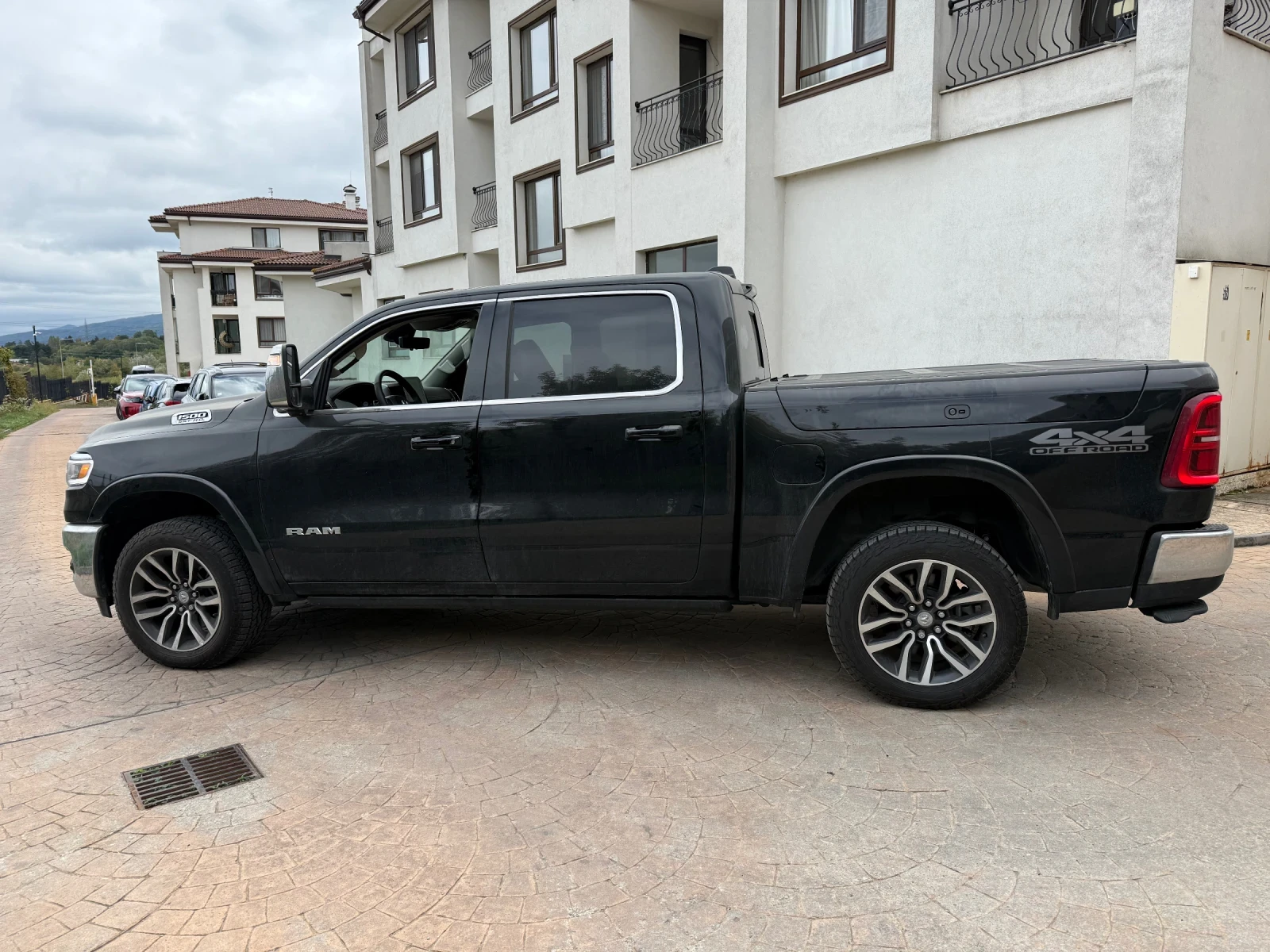 Dodge RAM 1500 LONGHORN 3.0 SST HO 540hp 2025 - изображение 4 | Auto.bg Dodge RAM 1500 LONGHORN 3.0 SST HO 540hp 2025 - изображение 4