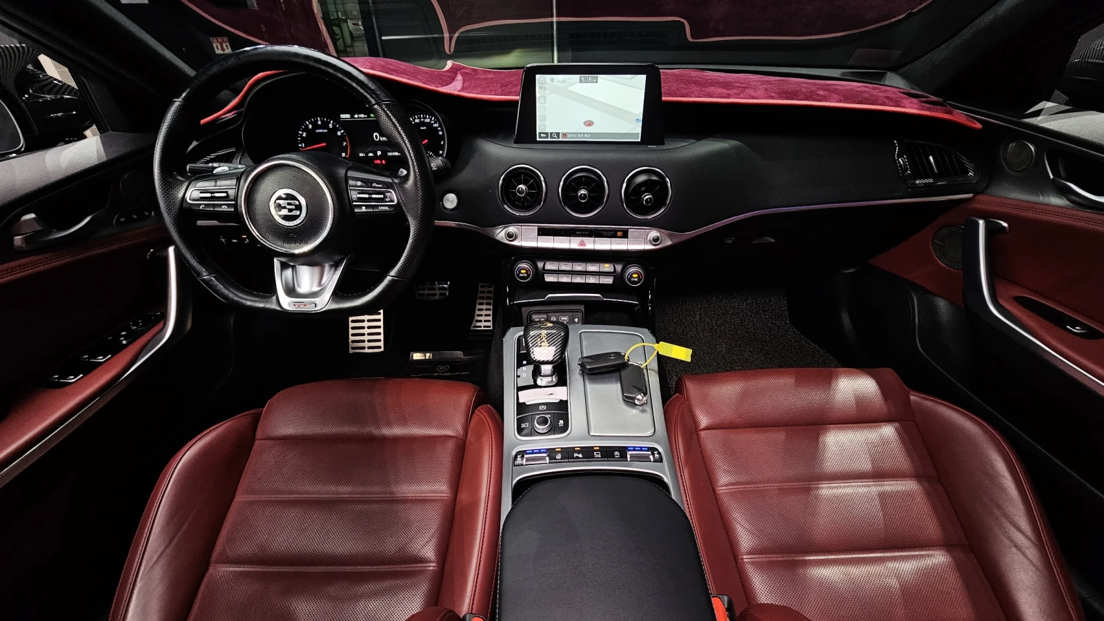 Kia Stinger 3.3 AWD Turbo GT ПРОВЕРЕНА - изображение 5 | Auto.bg Kia Stinger 3.3 AWD Turbo GT ПРОВЕРЕНА - изображение 5