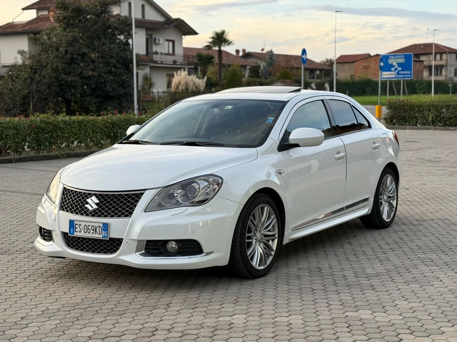 Suzuki Kizashi  - изображение 2 | Auto.bg Suzuki Kizashi  - изображение 2