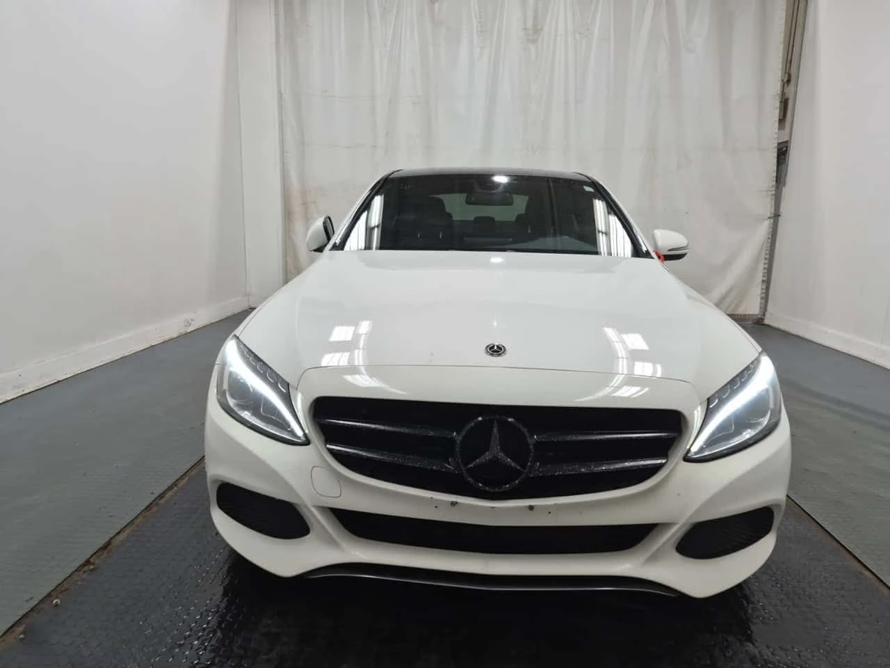 Mercedes-Benz C 300 * ПАНОРАМА* ПОДГРЕВ* КАМЕРА* | Auto.bg — изображение 1 Mercedes-Benz C 300 * ПАНОРАМА* ПОДГРЕВ* КАМЕРА* | Auto.bg — изображение 1