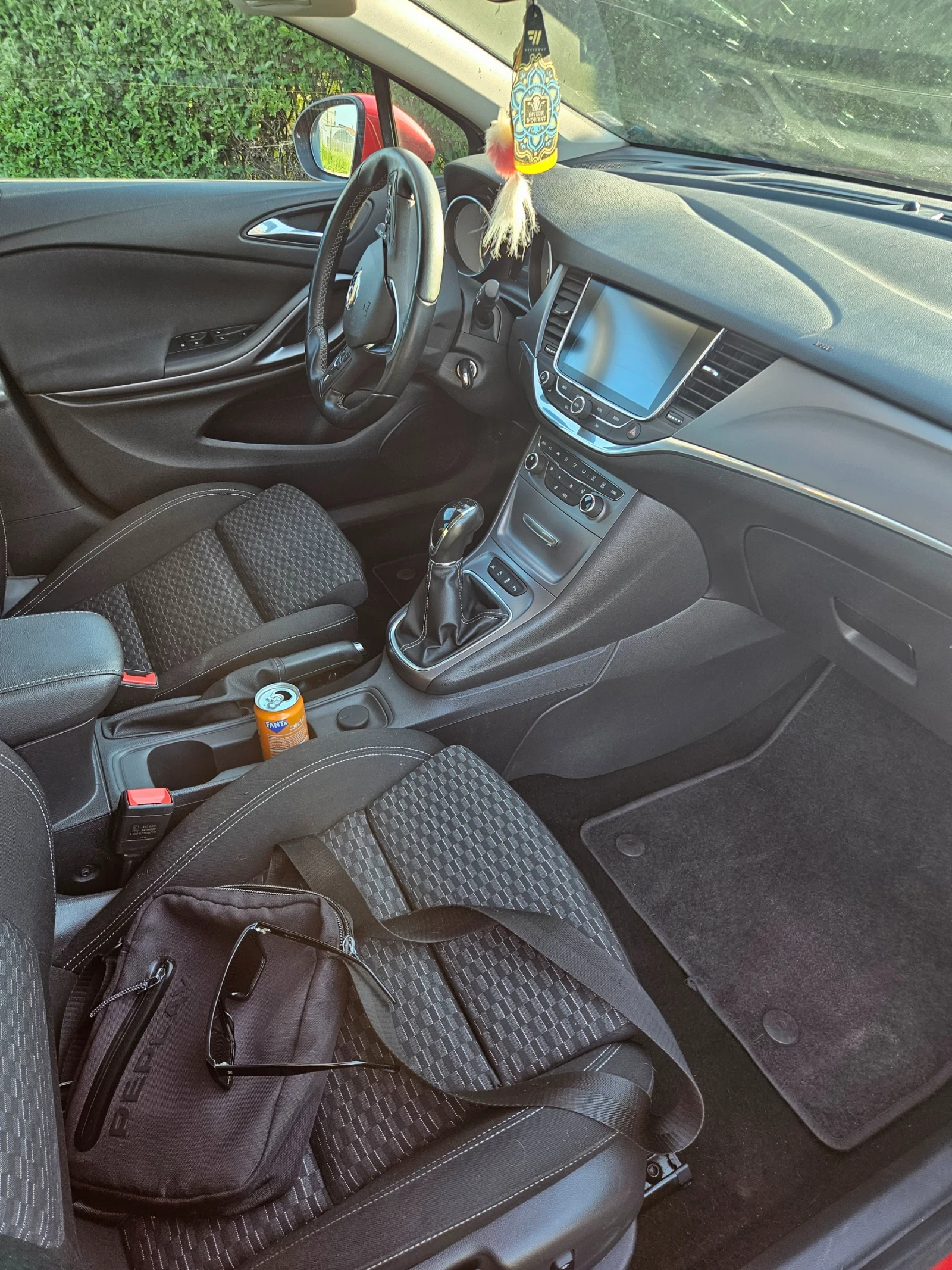 Opel Astra Sports tourer 1.6 CDTI - изображение 4 | Auto.bg Opel Astra Sports tourer 1.6 CDTI - изображение 4