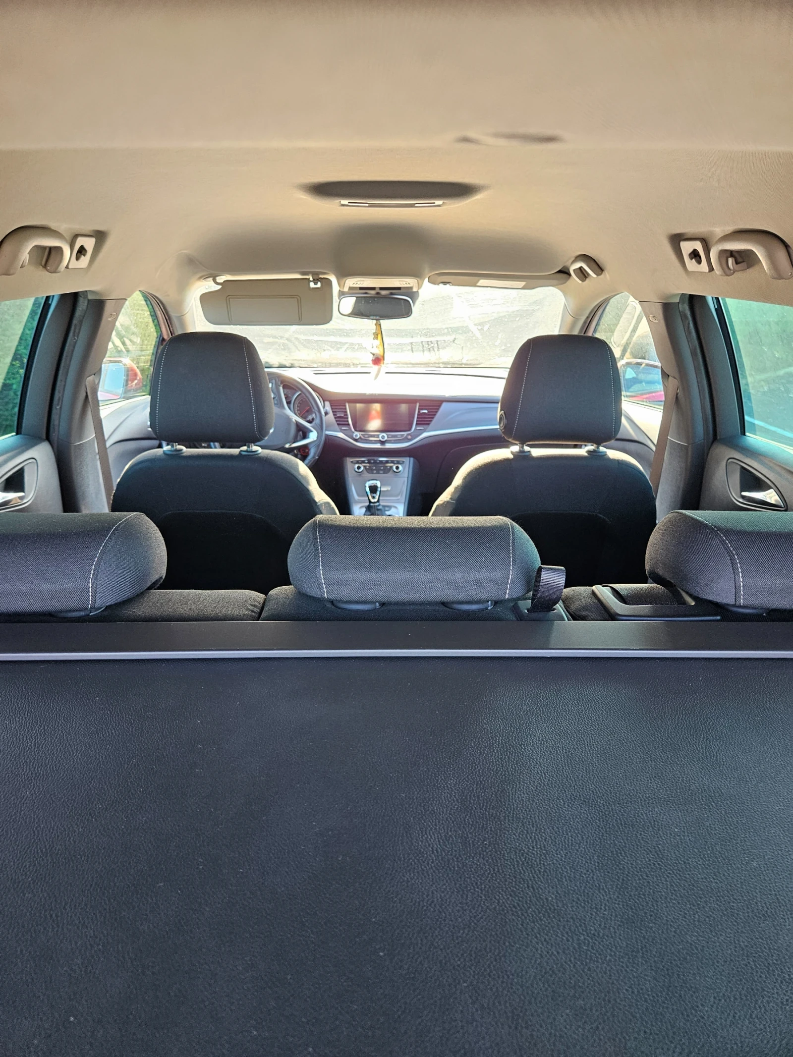 Opel Astra Sports tourer 1.6 CDTI - изображение 3 | Auto.bg Opel Astra Sports tourer 1.6 CDTI - изображение 3