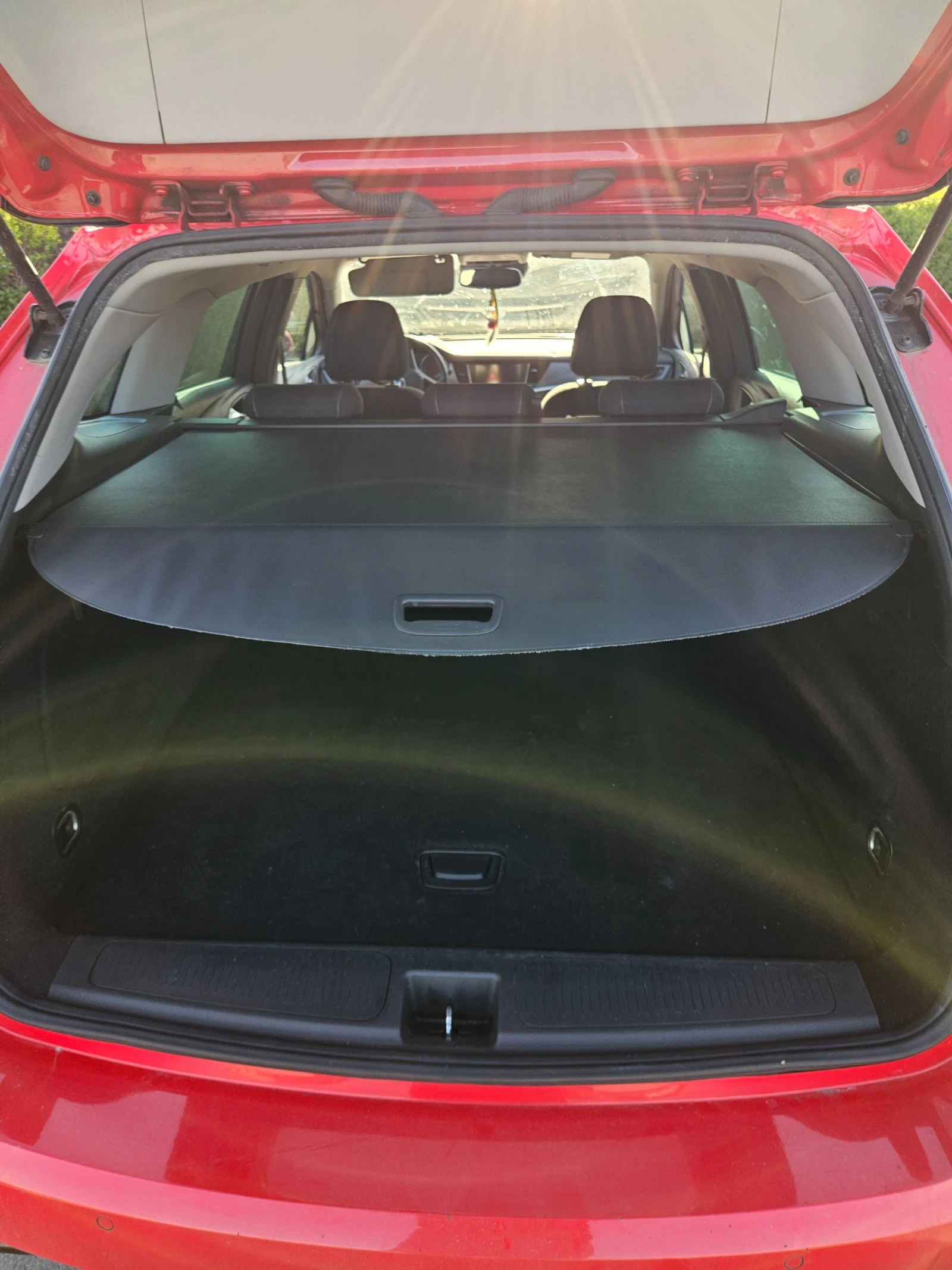 Opel Astra Sports tourer 1.6 CDTI - изображение 6 | Auto.bg Opel Astra Sports tourer 1.6 CDTI - изображение 6