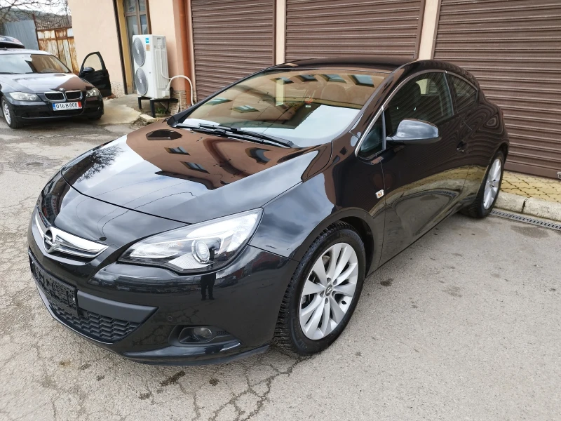 Opel Astra 1.7 GTC, 131к.с., 108000 км. - 5500 € / 10757.07 лв. - 65710934 1 | Car24.bg Opel Astra 1.7 GTC, 131к.с., 108000 км. - 5500 € / 10757.07 лв. - 65710934 1