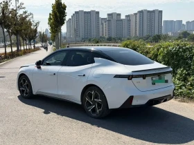 LynkCo 08 07 EM-P 2024 EM-P 126 Long Range Halo | Auto.bg — изображение 2 LynkCo 08 07 EM-P 2024 EM-P 126 Long Range Halo | Auto.bg — изображение 2
