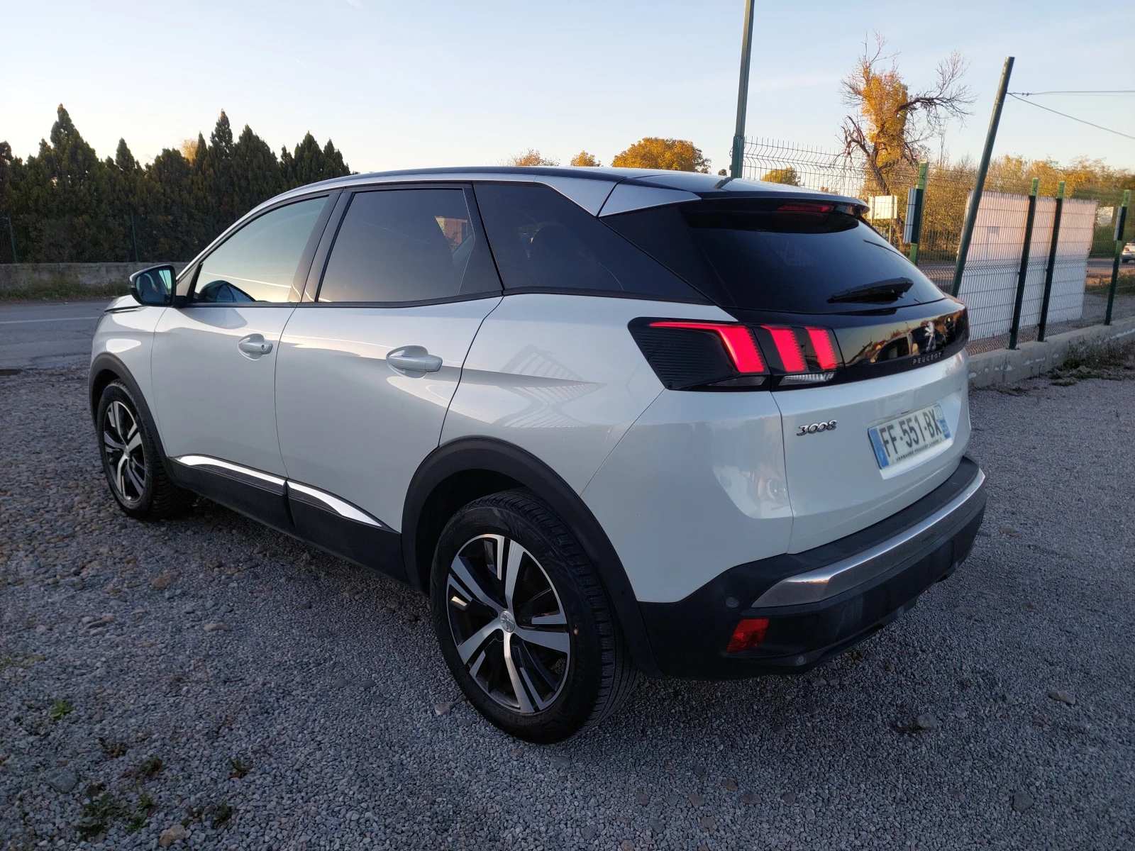 Peugeot 3008 1.2 PureTech - изображение 7 | Auto.bg Peugeot 3008 1.2 PureTech - изображение 7