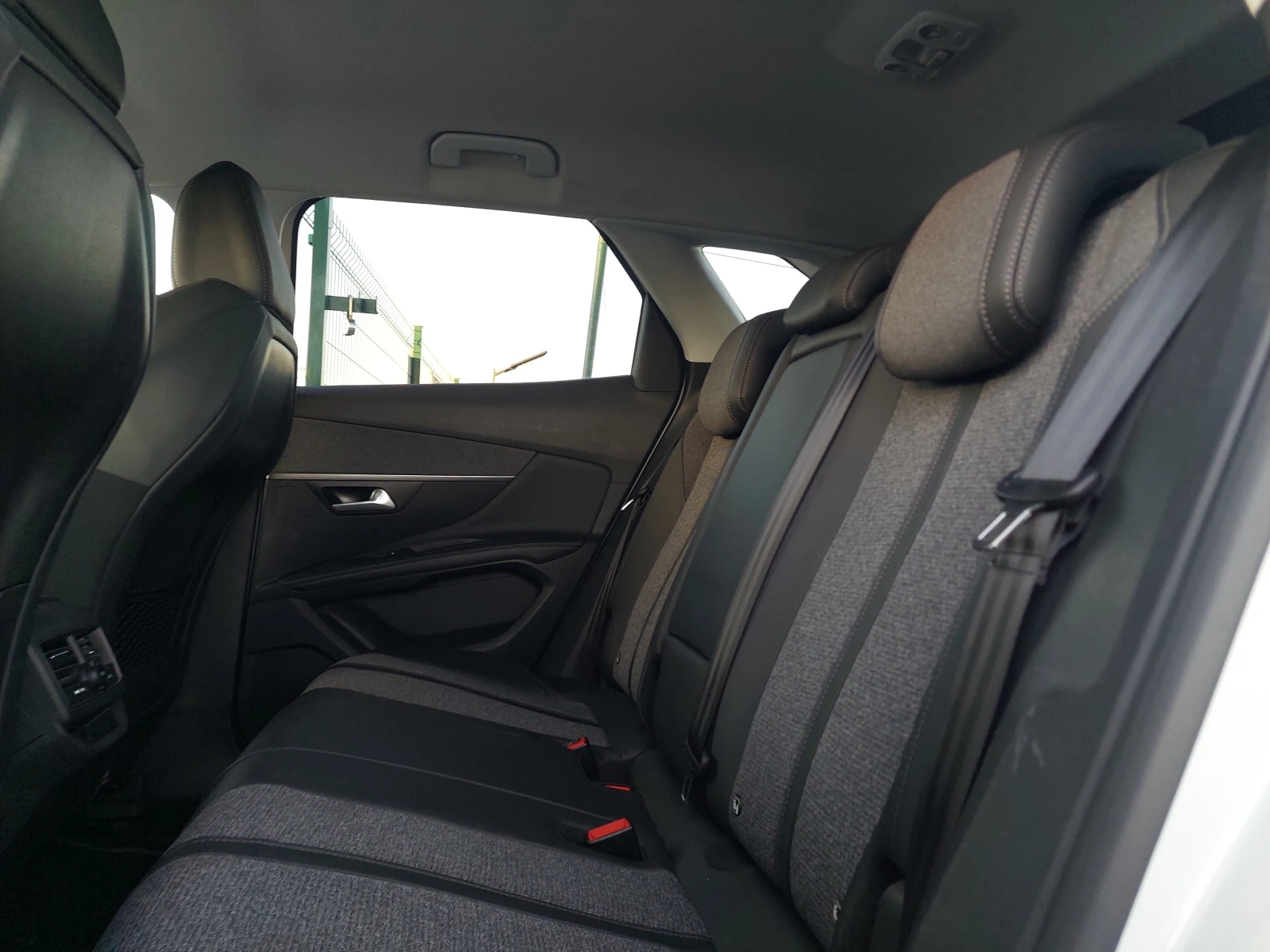 Peugeot 3008 1.2 PureTech - изображение 10 | Auto.bg Peugeot 3008 1.2 PureTech - изображение 10