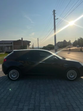Alfa Romeo Giulietta 1.6JDTM* Dynamic* ТОП - 3600 € / 7040.99 лв. - 10018817 7 | Car24.bg Alfa Romeo Giulietta 1.6JDTM* Dynamic* ТОП - 3600 € / 7040.99 лв. - 10018817 7