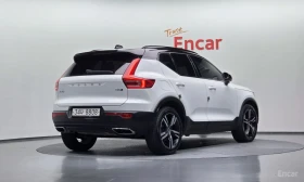 Volvo XC40 T4* R* DESIGN* LANE* ASSIST* ПАНОРАМА* КАМЕРА* | Auto.bg — изображение 2 Volvo XC40 T4* R* DESIGN* LANE* ASSIST* ПАНОРАМА* КАМЕРА* | Auto.bg — изображение 2