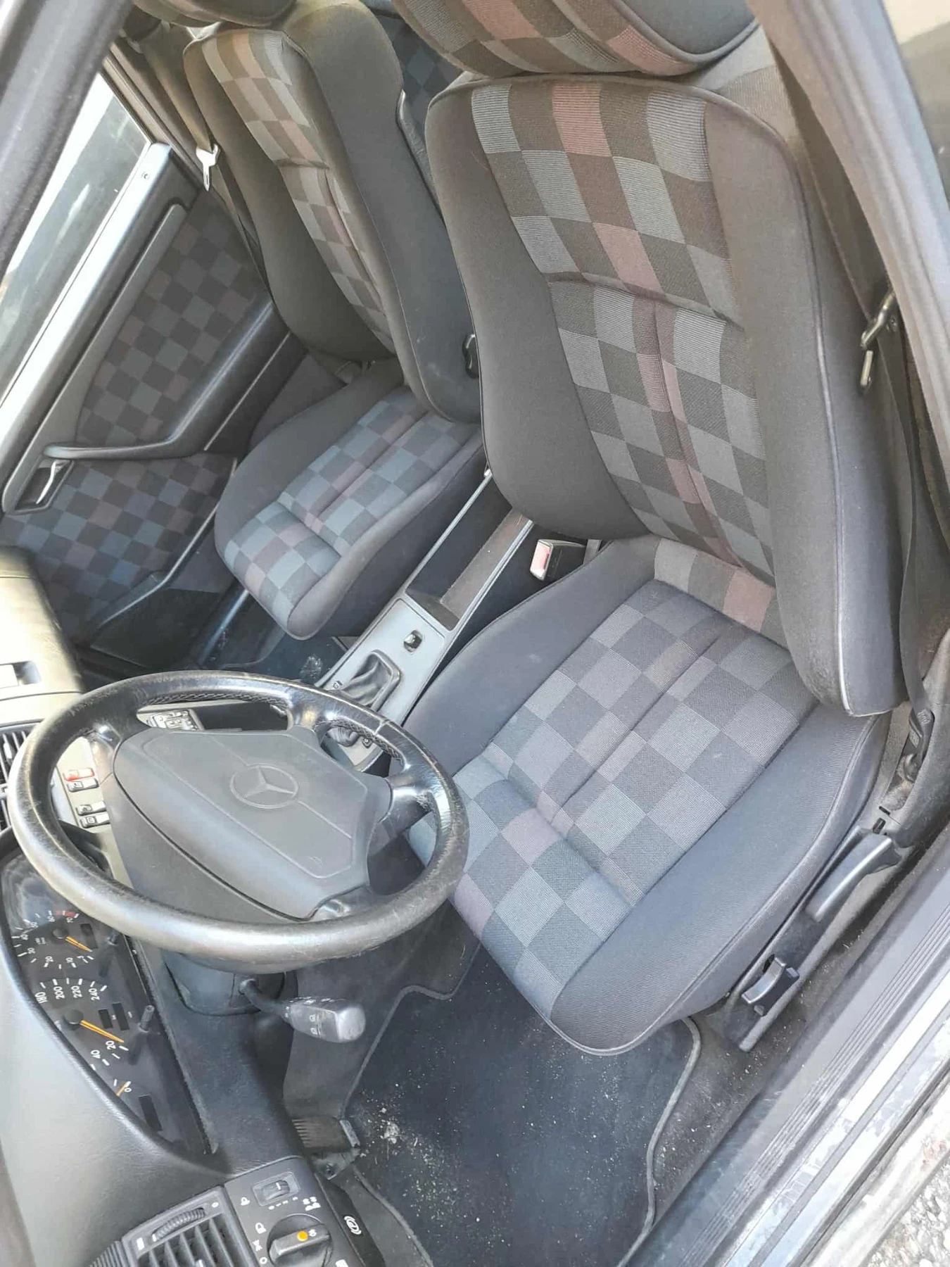 Mercedes-Benz C 220  - изображение 7 | Auto.bg Mercedes-Benz C 220  - изображение 7