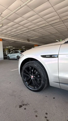 Jaguar F-PACE JAGUAR F- PACE R-SPORT 4X4 | Auto.bg — изображение 12 Jaguar F-PACE JAGUAR F- PACE R-SPORT 4X4 | Auto.bg — изображение 12