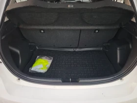 Toyota Yaris 1.5i Hybrid - 12700 € - 41750696 15 | Car24.bg Toyota Yaris 1.5i Hybrid - 12700 € - 41750696 15