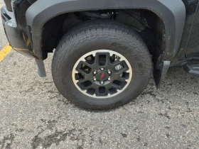 Toyota Tacoma HYBRID CREW CAB SHORT BED * CARFAX * | Auto.bg — изображение 6 Toyota Tacoma HYBRID CREW CAB SHORT BED * CARFAX * | Auto.bg — изображение 6