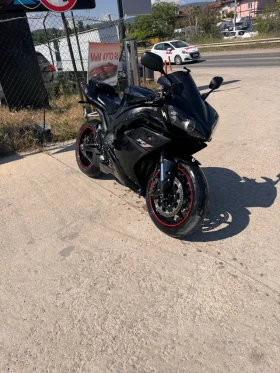 Yamaha YZF-R1