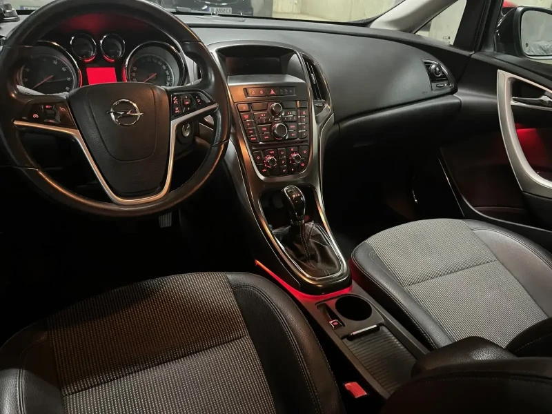 Opel Astra 1.4 Cosmo 140кс СЕРВИЗНА ИСТОРИЯ - 5199 € - 24303984 1 | Car24.bg Opel Astra 1.4 Cosmo 140кс СЕРВИЗНА ИСТОРИЯ - 5199 € - 24303984 1