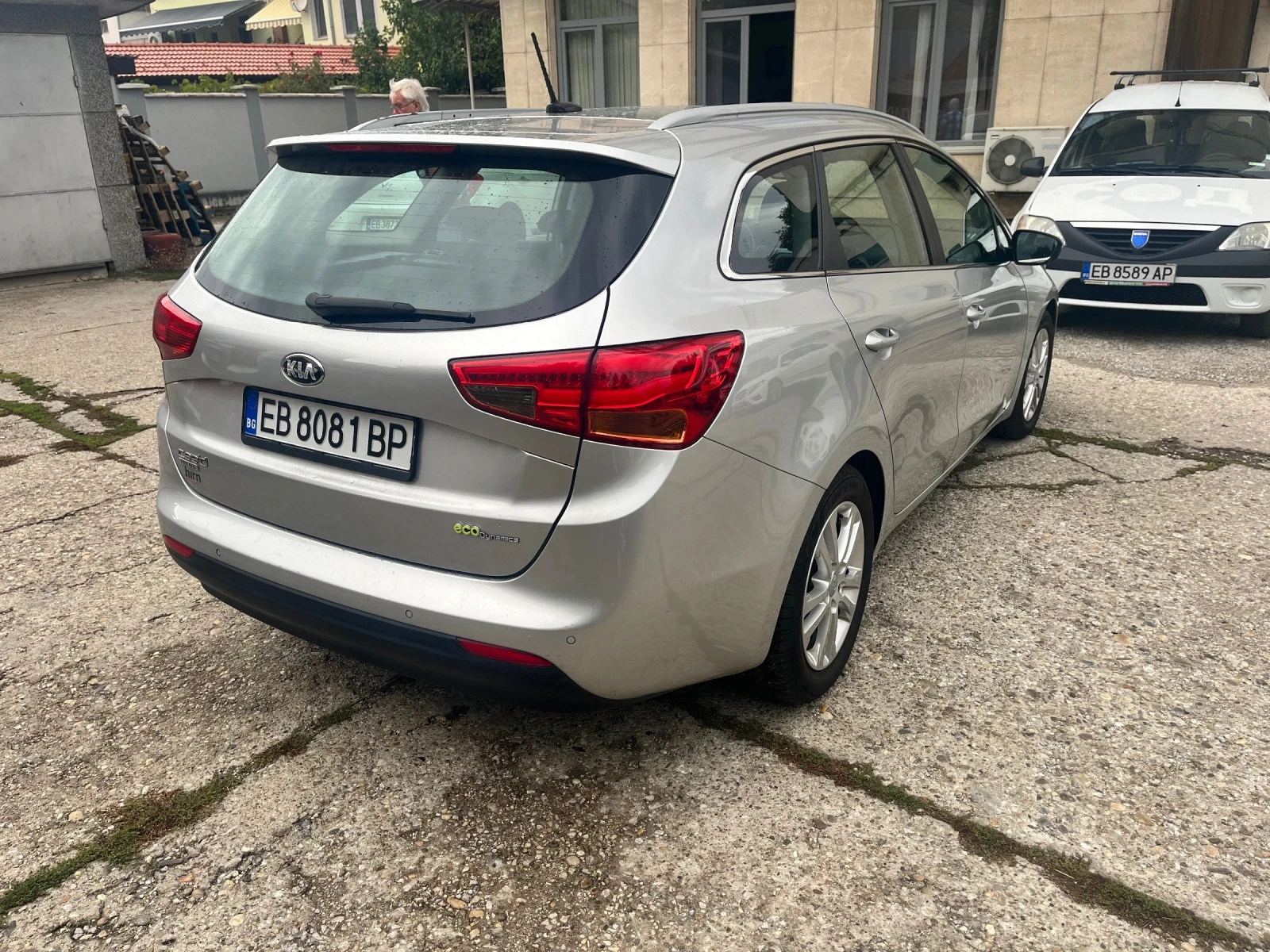 Kia Ceed Комби - изображение 2 | Auto.bg Kia Ceed Комби - изображение 2