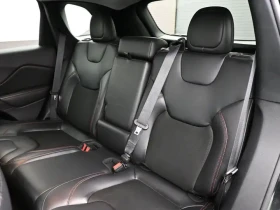 Jeep Cherokee TRAILHAWK/REMOTE START/CARPLAY/NAVI/KEYLESS/V6 - 34500 лв. / 17639.57 € - 43975549 16 | Car24.bg Jeep Cherokee TRAILHAWK/REMOTE START/CARPLAY/NAVI/KEYLESS/V6 - 34500 лв. / 17639.57 € - 43975549 16