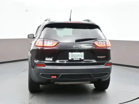 Jeep Cherokee TRAILHAWK/REMOTE START/CARPLAY/NAVI/KEYLESS/V6 - 34500 лв. / 17639.57 € - 43975549 5 | Car24.bg Jeep Cherokee TRAILHAWK/REMOTE START/CARPLAY/NAVI/KEYLESS/V6 - 34500 лв. / 17639.57 € - 43975549 5