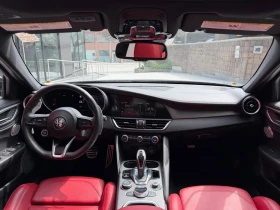 Alfa Romeo Giulia Low Kms Clean Carfax One Owner Veloce AWD | Auto.bg — изображение 15 Alfa Romeo Giulia Low Kms Clean Carfax One Owner Veloce AWD | Auto.bg — изображение 15