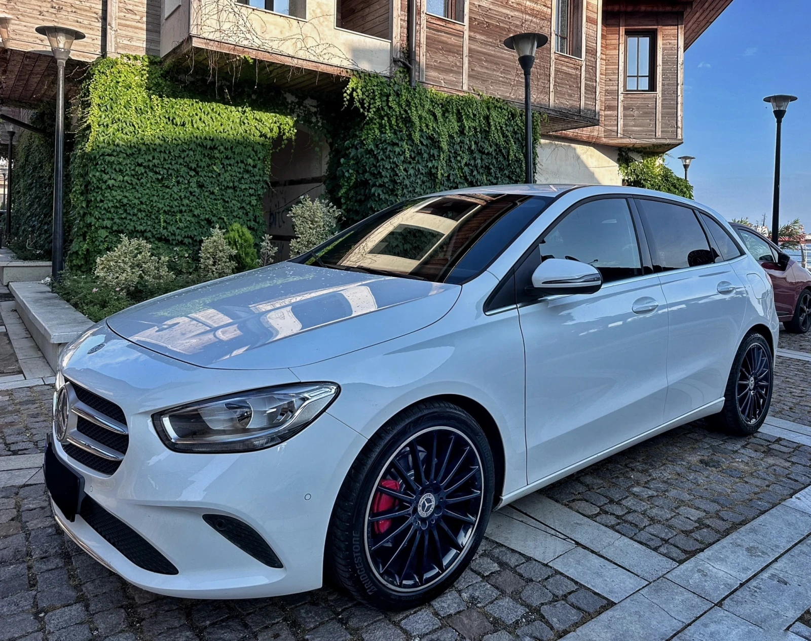 Mercedes-Benz B 200 d Sport Line 8DCT Automatic - изображение 7 | Auto.bg Mercedes-Benz B 200 d Sport Line 8DCT Automatic - изображение 7