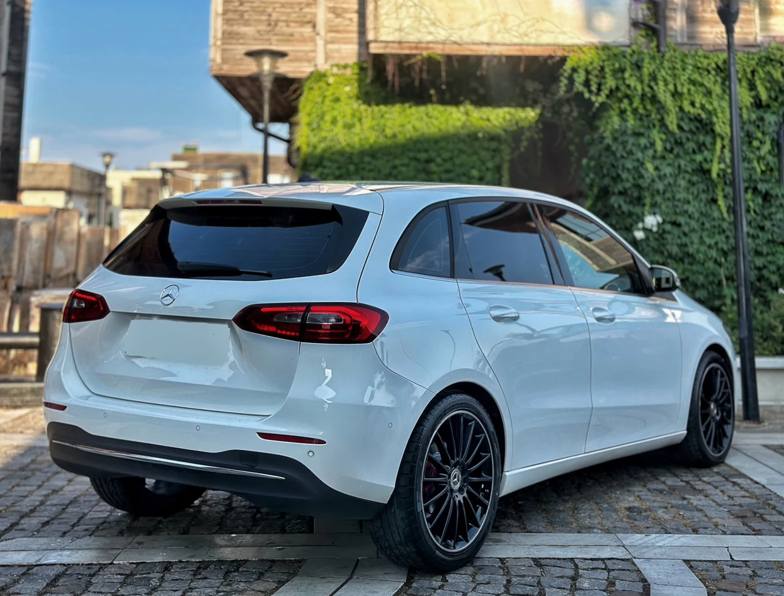 Mercedes-Benz B 200 d Sport Line 8DCT Automatic - изображение 5 | Auto.bg Mercedes-Benz B 200 d Sport Line 8DCT Automatic - изображение 5