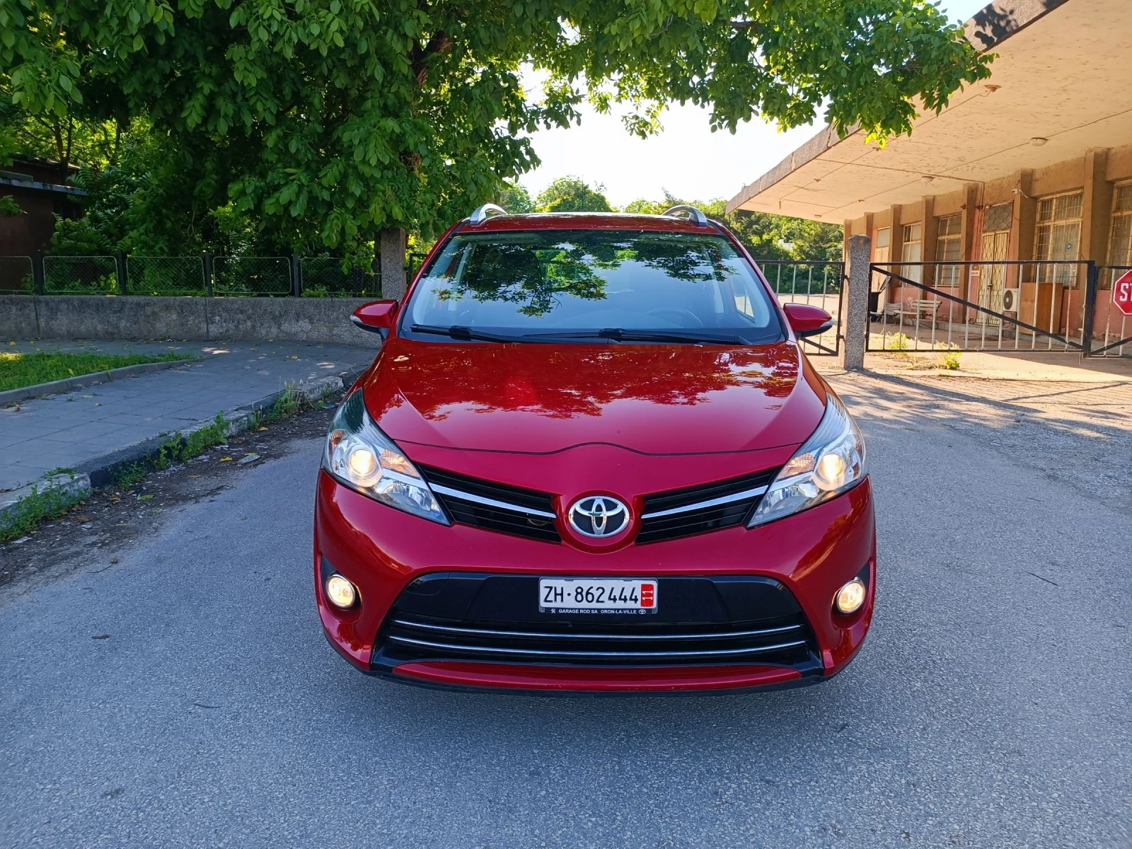Toyota Verso 1.8i-140кс-ШВЕЙЦАРИЯ-РЪЧКА-6ск-NAVI-7м | Auto.bg — изображение 1 Toyota Verso 1.8i-140кс-ШВЕЙЦАРИЯ-РЪЧКА-6ск-NAVI-7м | Auto.bg — изображение 1