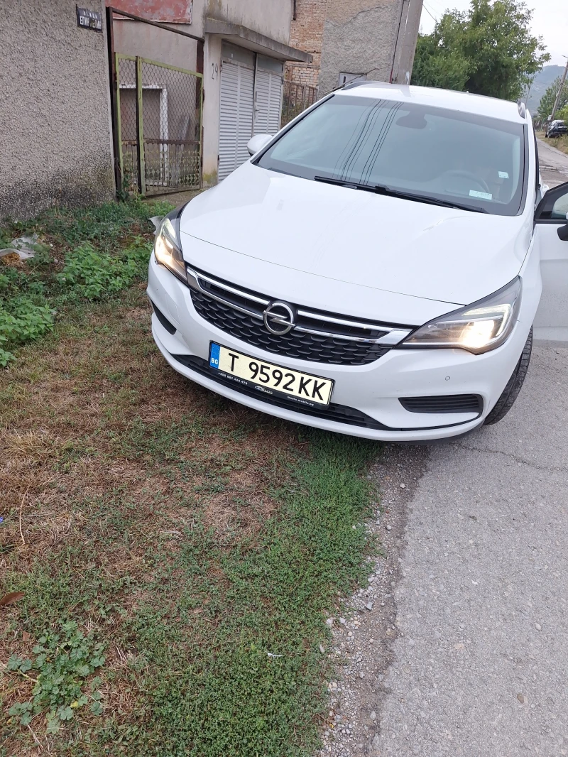 Opel Astra спорт тоурер комби 2018 - 7150 € - 35068871 1 | Car24.bg Opel Astra спорт тоурер комби 2018 - 7150 € - 35068871 1