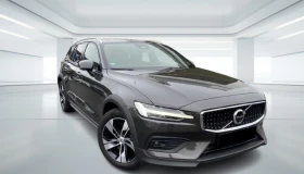 Volvo V60 Cross Country B4 AWD = Ultimate = Гаранция - Car24.bg Volvo V60 Cross Country B4 AWD = Ultimate = Гаранция