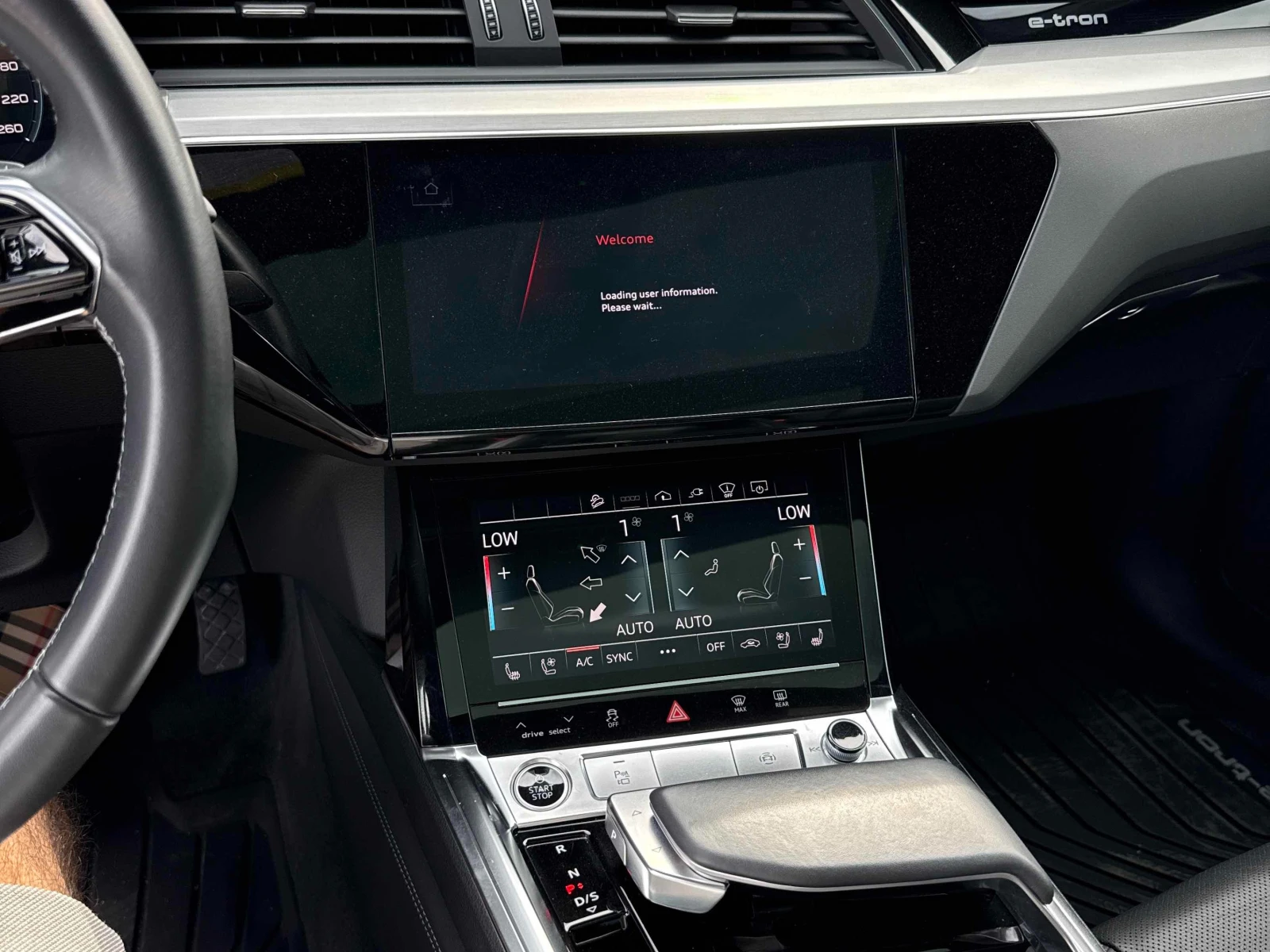 Audi E-Tron Technik * * CARFAX * * АВТО КРЕДИТ * *  - изображение 8 | Auto.bg Audi E-Tron Technik * * CARFAX * * АВТО КРЕДИТ * *  - изображение 8