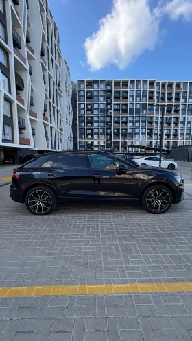 Audi Q8 55 TFSI B&O 3D, Масаж, Обдухване, Алкантара, 2клю - 40999 € - 98086978 4 | Car24.bg Audi Q8 55 TFSI B&O 3D, Масаж, Обдухване, Алкантара, 2клю - 40999 € - 98086978 4