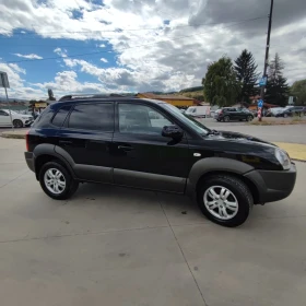 Hyundai Tucson 2.0CRDI* 4WD* KLIMATRONIK* 118 хкм* - 3799 € - 67221501 4 | Car24.bg Hyundai Tucson 2.0CRDI* 4WD* KLIMATRONIK* 118 хкм* - 3799 € - 67221501 4