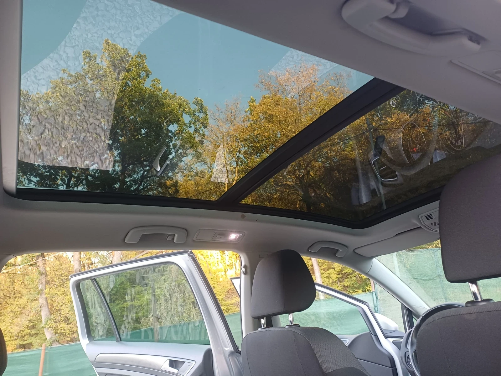 VW Golf 1.6 110 панорама - изображение 10 | Auto.bg VW Golf 1.6 110 панорама - изображение 10