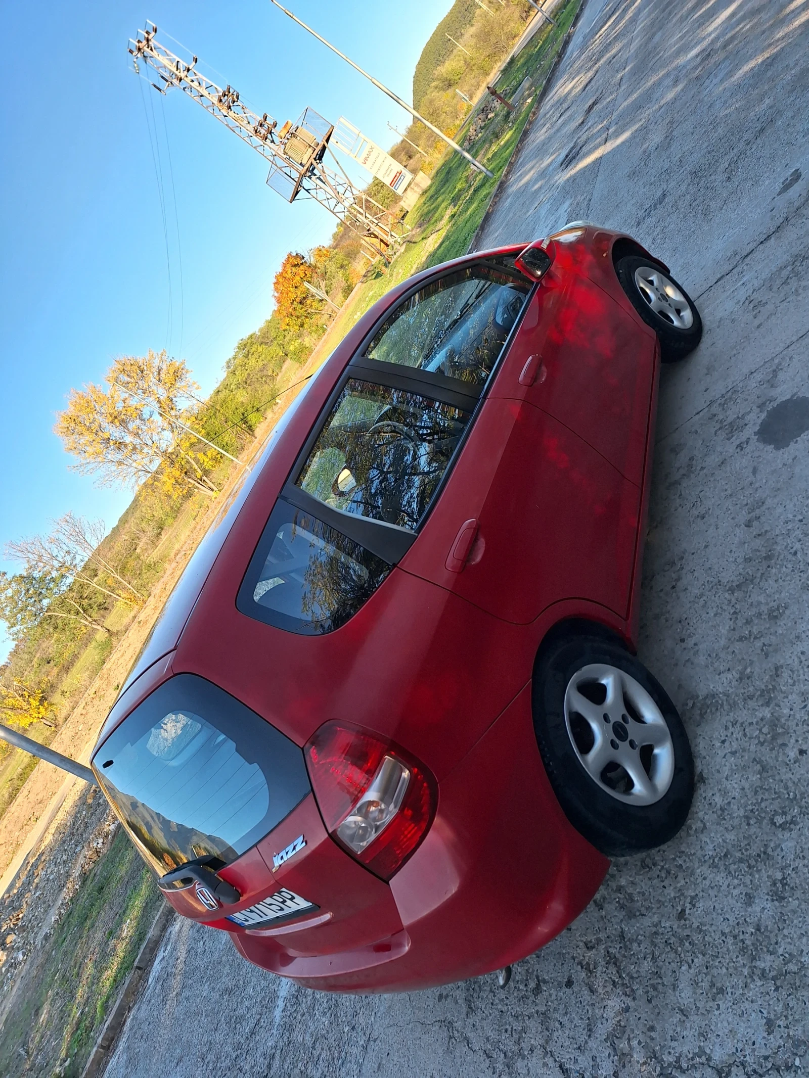 Honda Jazz 1.4 кубика 83 конски сили - изображение 4 | Auto.bg Honda Jazz 1.4 кубика 83 конски сили - изображение 4