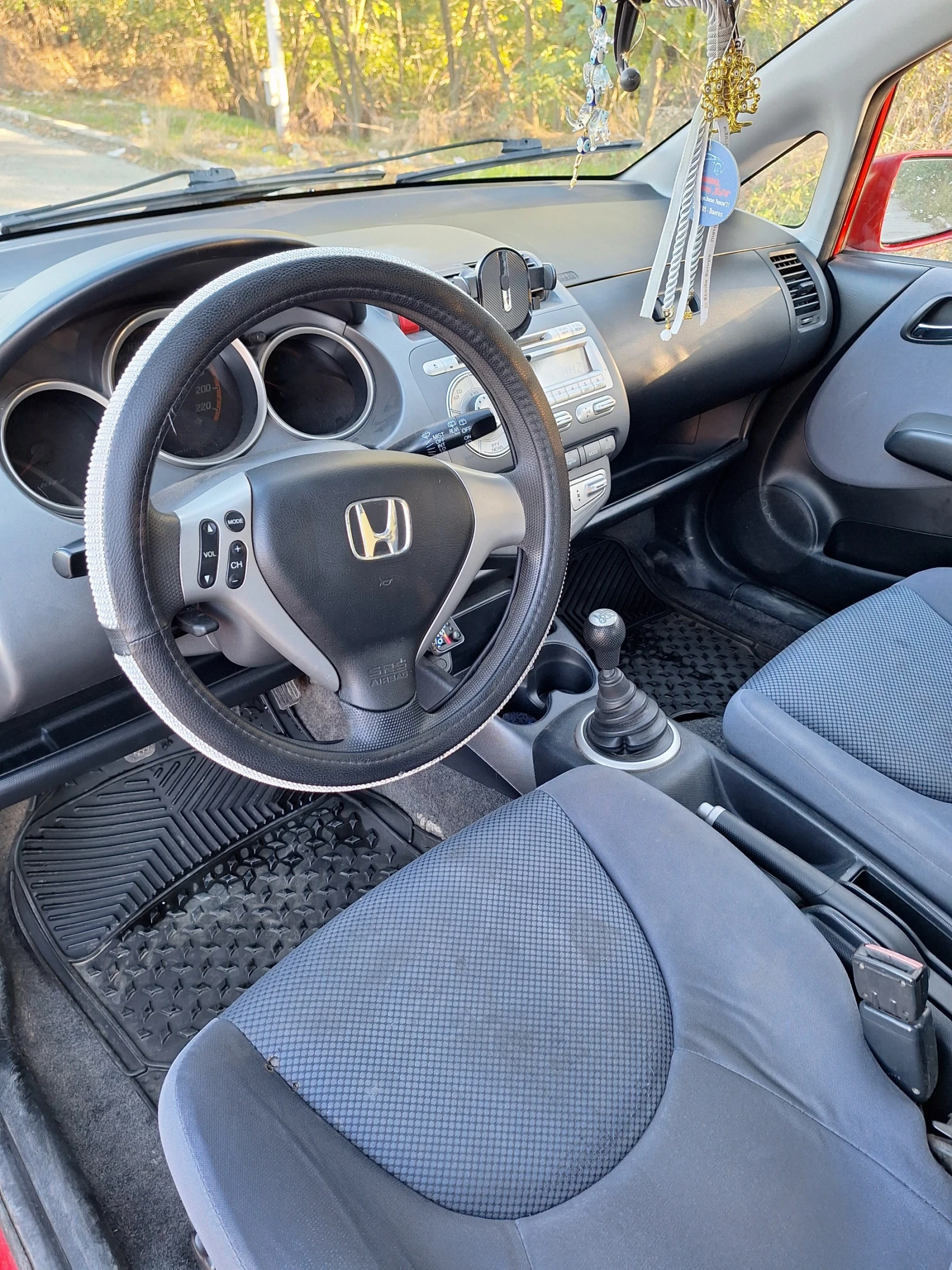 Honda Jazz 1.4 кубика 83 конски сили - изображение 8 | Auto.bg Honda Jazz 1.4 кубика 83 конски сили - изображение 8