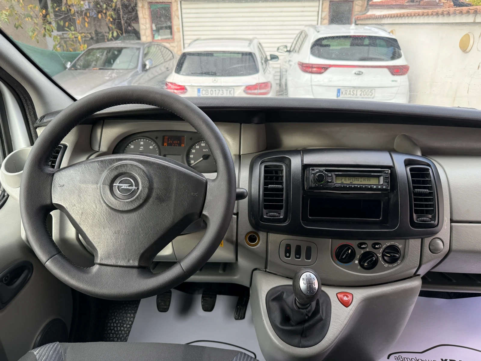 Opel Vivaro 2.0CDTI  - изображение 9 | Auto.bg Opel Vivaro 2.0CDTI  - изображение 9