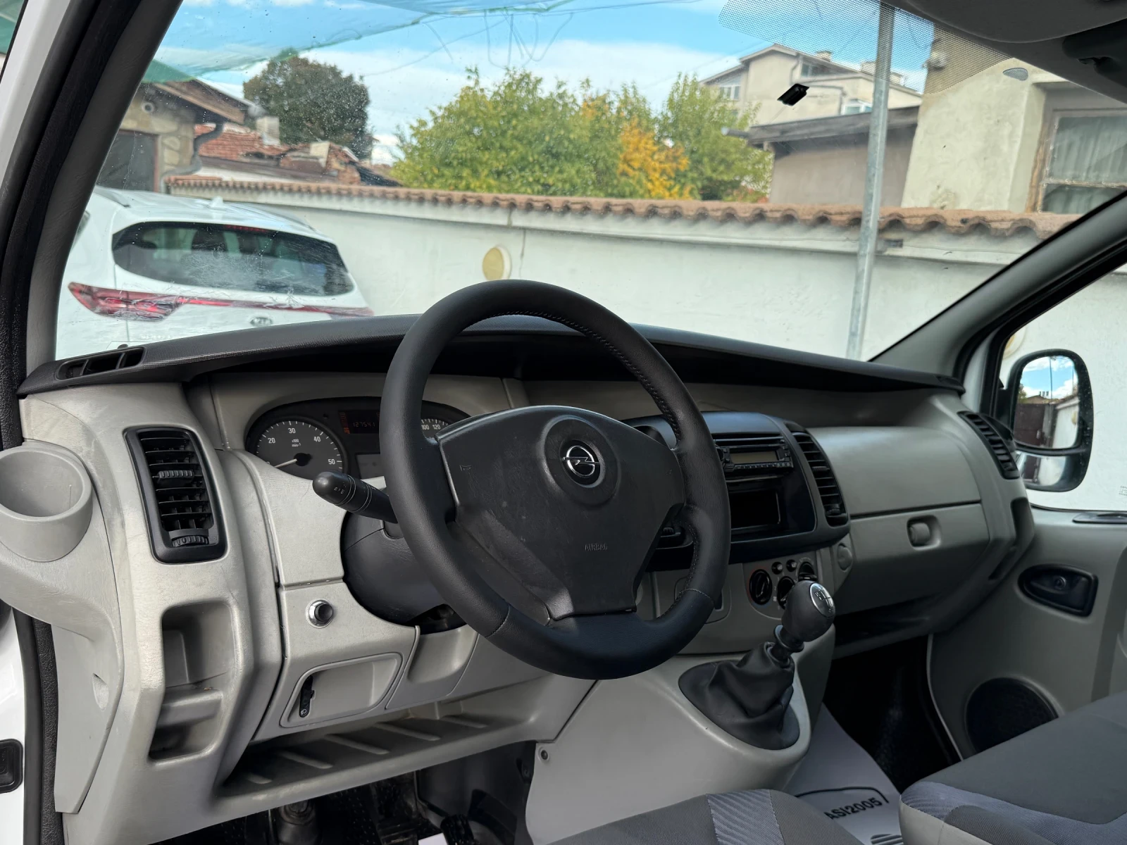 Opel Vivaro 2.0CDTI  - изображение 8 | Auto.bg Opel Vivaro 2.0CDTI  - изображение 8