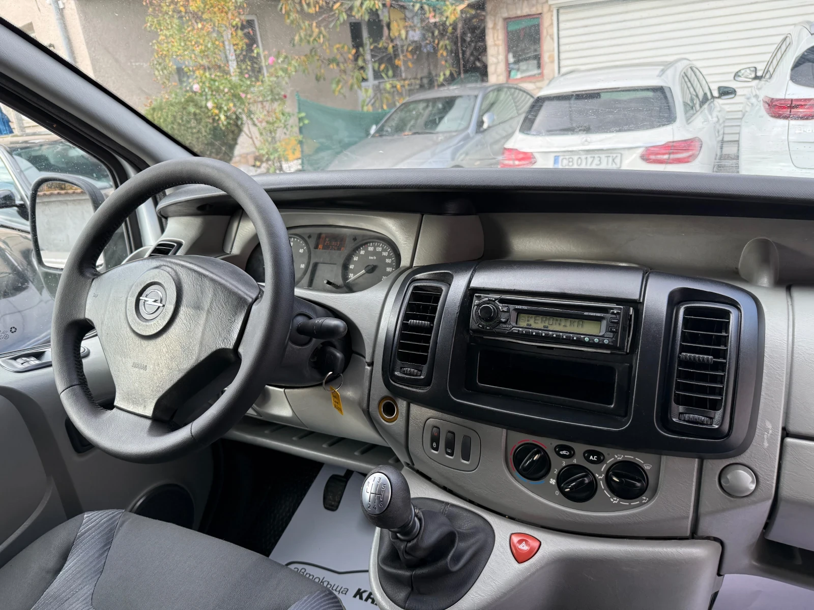 Opel Vivaro 2.0CDTI  - изображение 10 | Auto.bg Opel Vivaro 2.0CDTI  - изображение 10