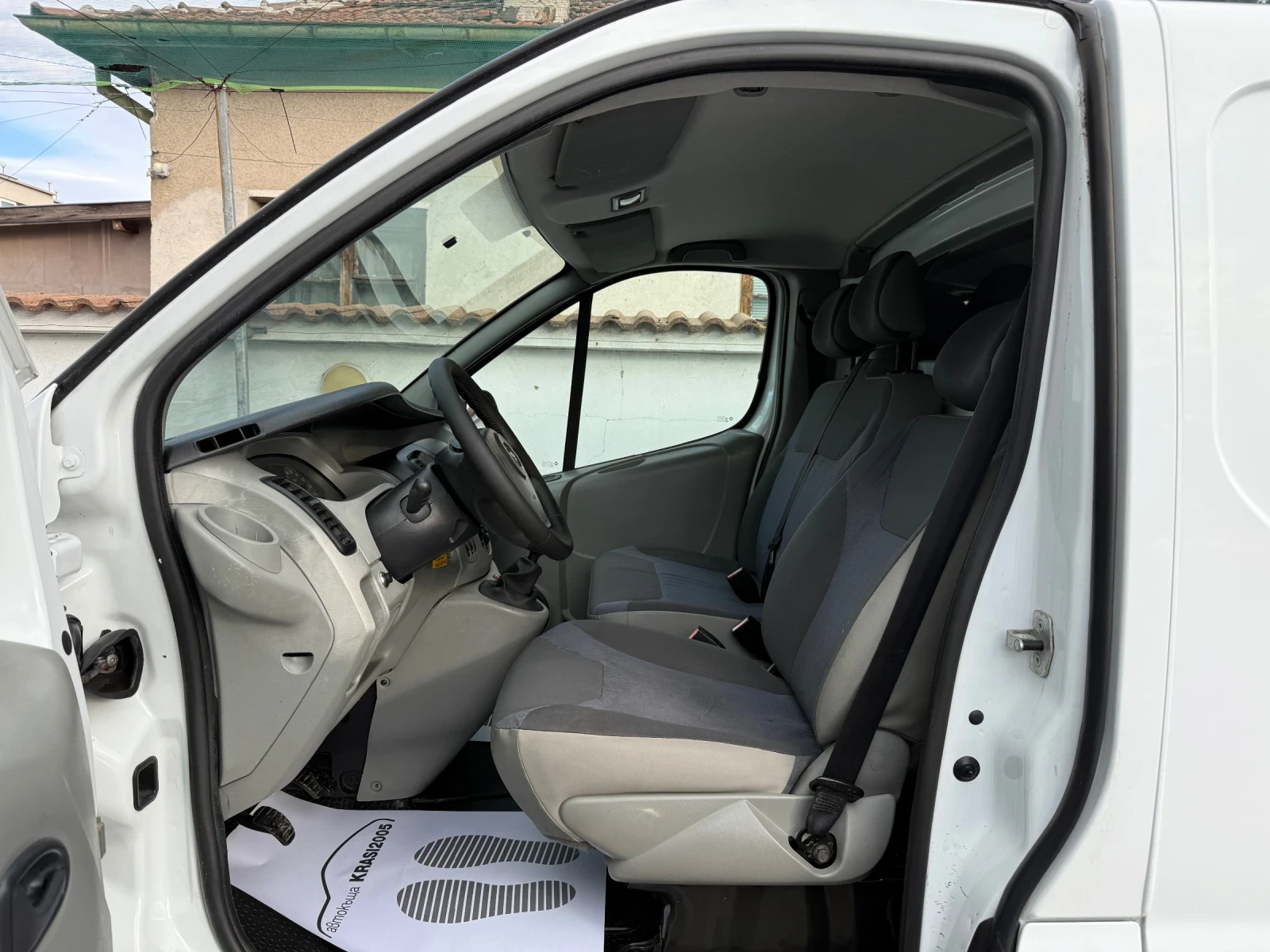 Opel Vivaro 2.0CDTI  - изображение 7 | Auto.bg Opel Vivaro 2.0CDTI  - изображение 7